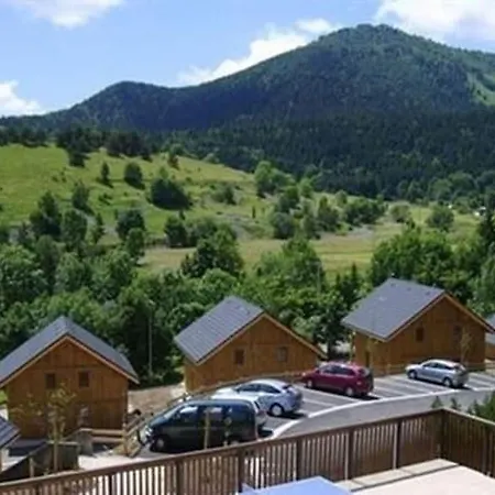Apartment Alpine Escape Near Slopes
